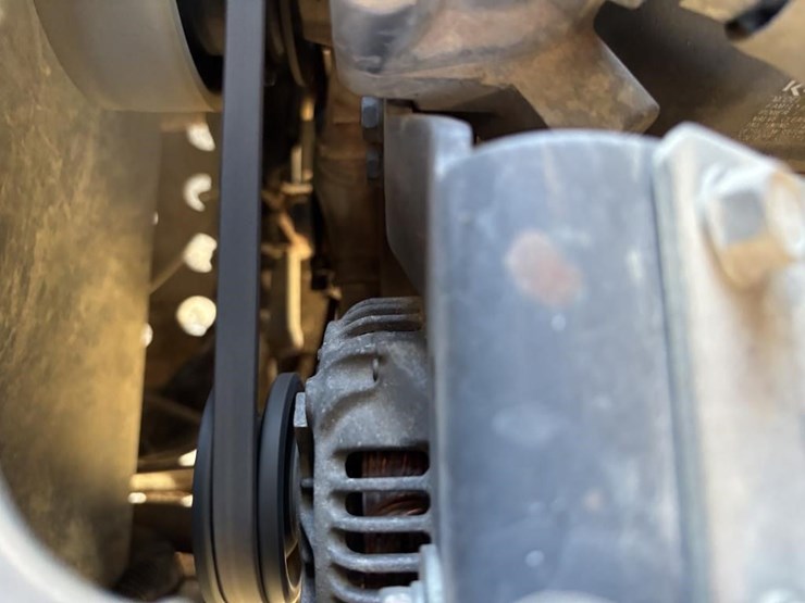 2018-kubota-rtvx1140-image-32