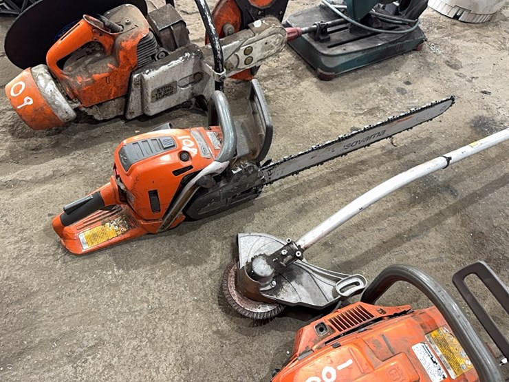husqvarna-562xp-chain-saw-support-equipment-image-1