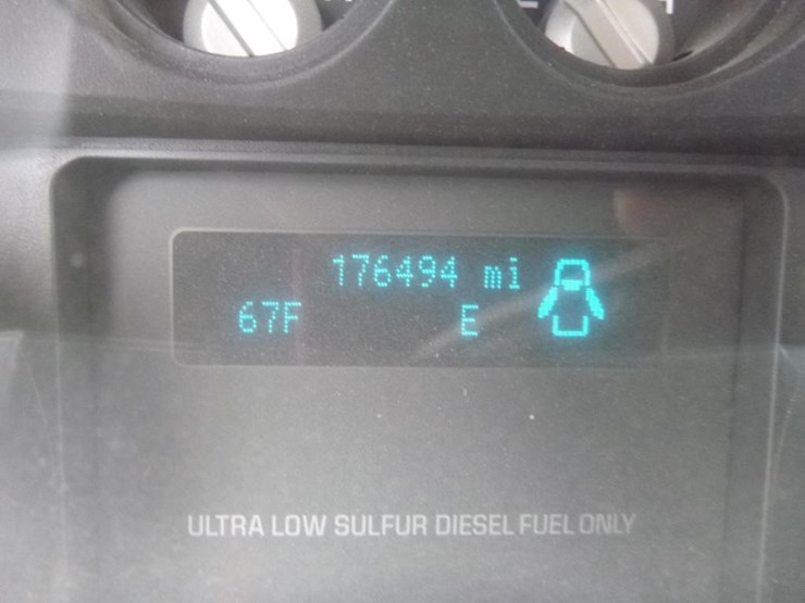 2015-ford-f550-image-30