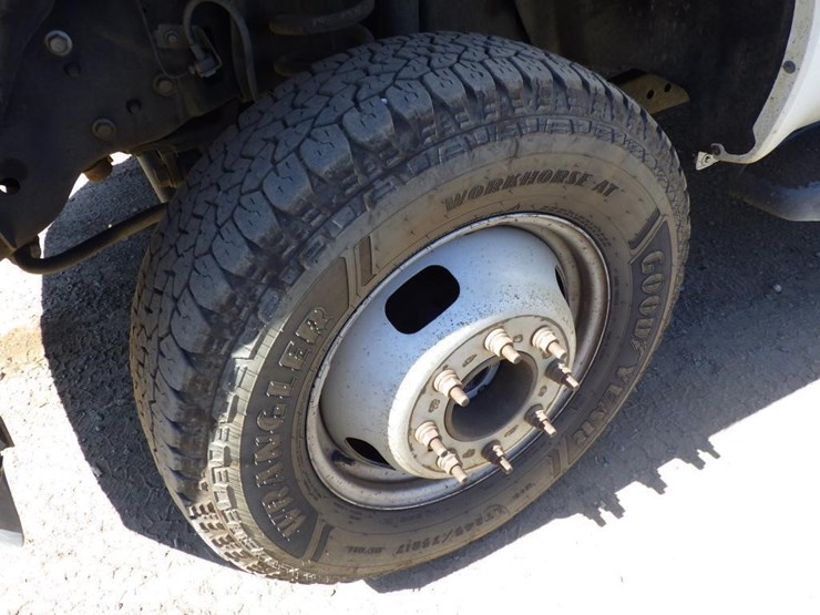 2016-ford-f350-image-13