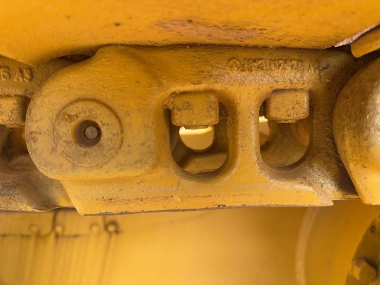 1988-caterpillar-d4h-image-23