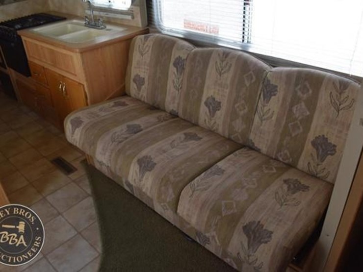 2004-keystone-rv-co-hornet-sport-27bs-38101-image-20
