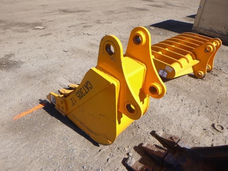 caterpillar-305-image-4