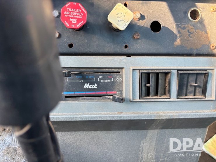 mack-ch613-image-57