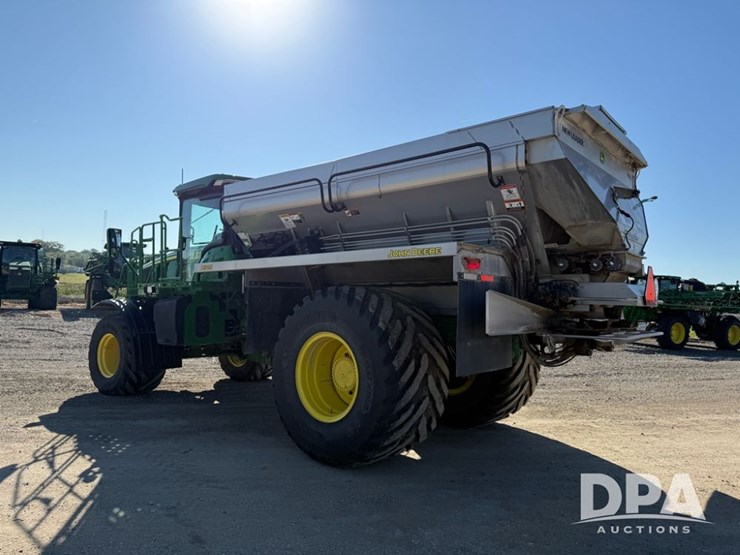 2023-john-deere-800r-image-20