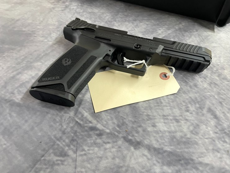 #4040-•-ruger-57,-sn:-644-04657-image-10