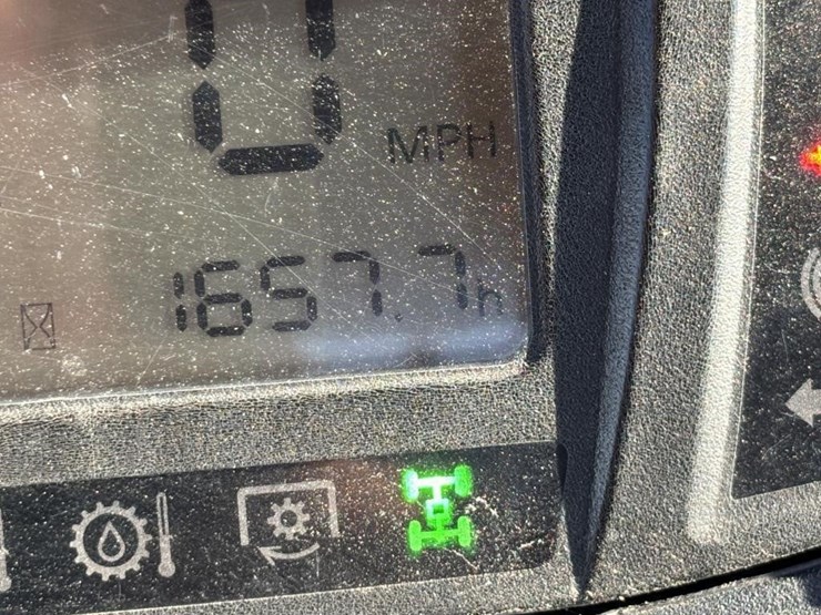 2018-kubota-rtvx1140-image-34
