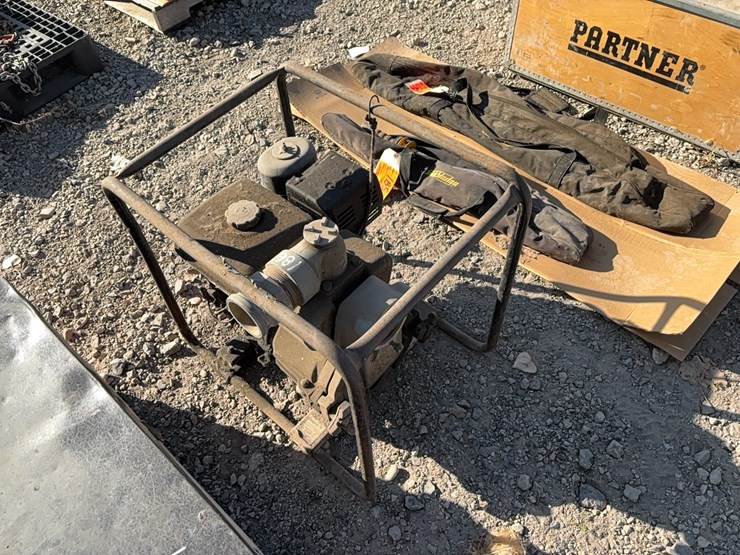 3in.-trash-pump,-gas-engine-support-equipment-image-2