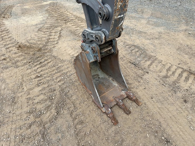 2023-volvo-ecr50f-mini-excavator-image-12