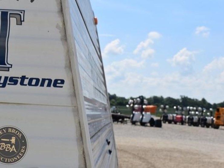 2004-keystone-rv-co-hornet-sport-27bs-38101-image-74