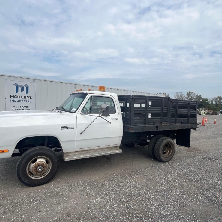 1992 DODGE RAM 350