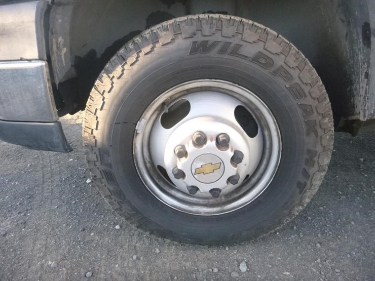 2007-chevrolet-3500-image-17