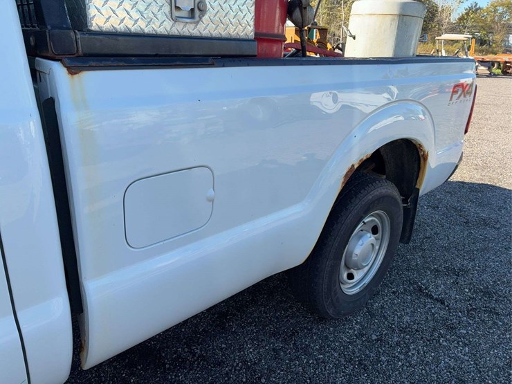 2012-ford-f350-image-8