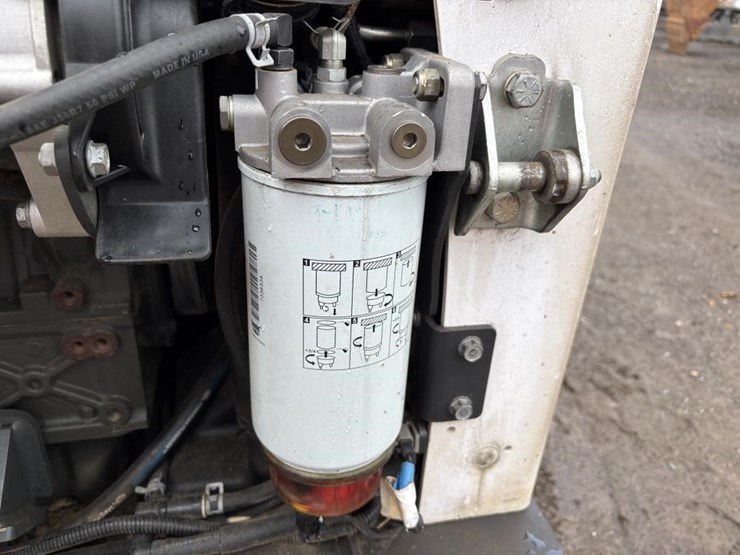 2021-bobcat-t770-image-37