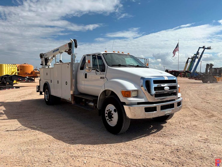 2008-ford-f750-image-2