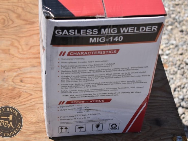 landhero-mig-140-gasless-mig-welder-image-4