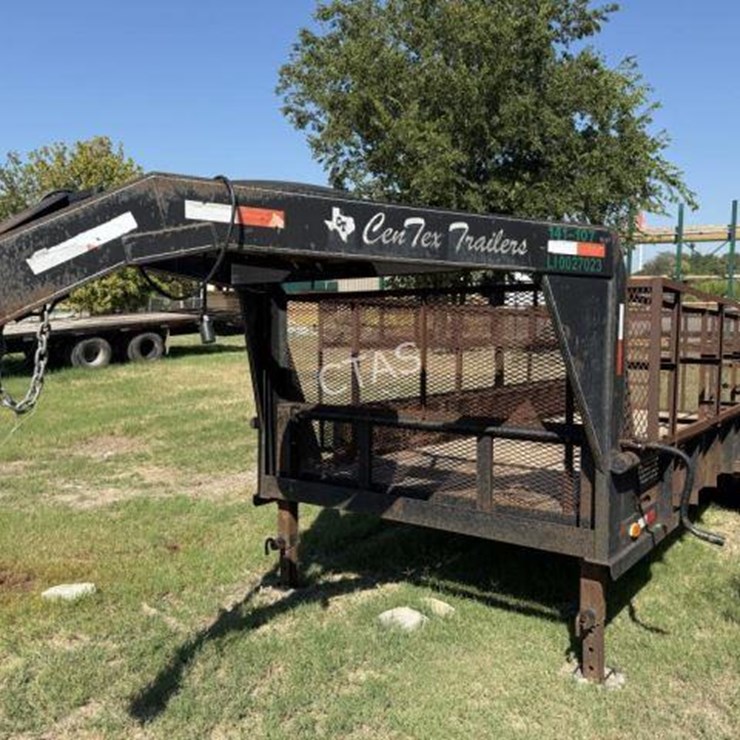 #202 • 2012 Centex 25' Gooseneck Trailer