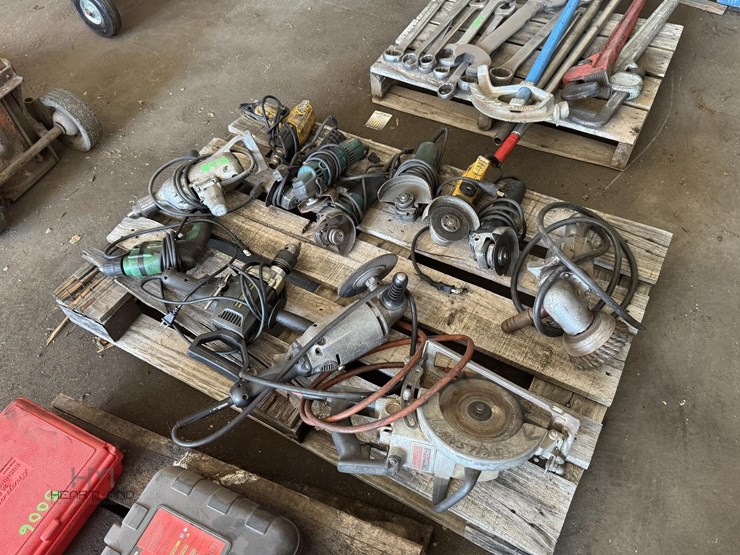 lot-of-power-tools-grinders,-drills,-wrenches-&-mo-lot-of-power-tools-grinders,-drills,-wrenches-&-mo-image-2