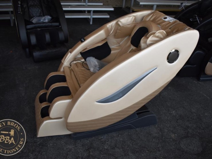 future-massage-chair-with-reclining-and-remote-control-features-image-2