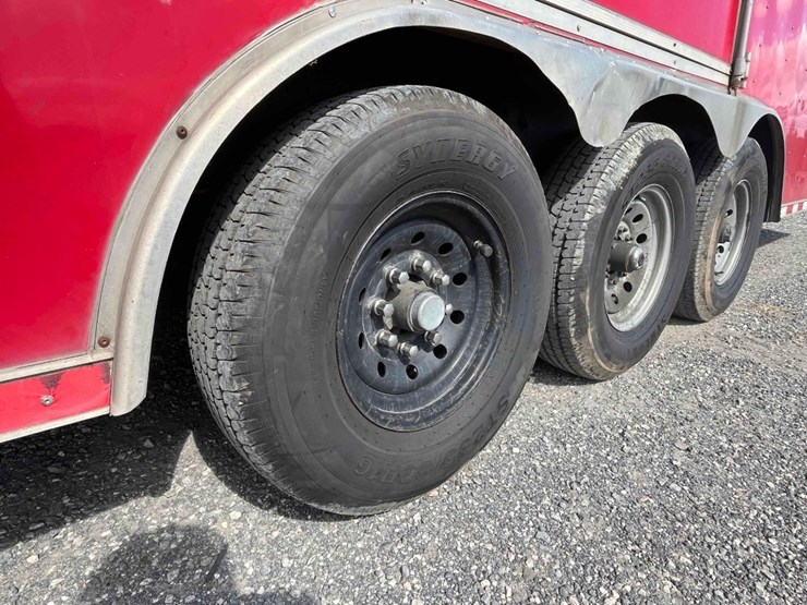 2021-freedom-36'-trailer-image-11