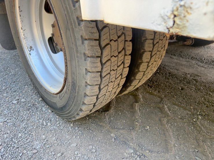 2012-dodge-ram-5500-image-9
