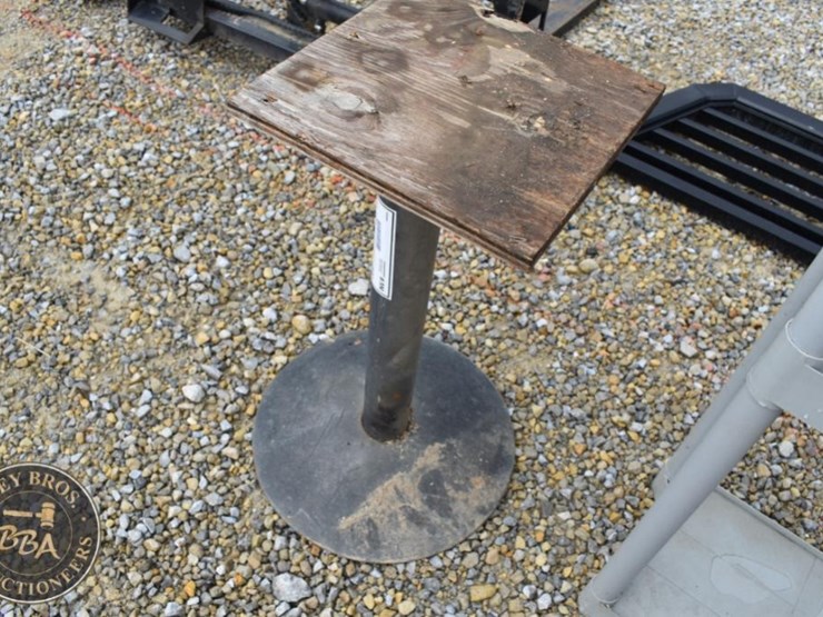 industrial-pedestal-base-stand-image-2