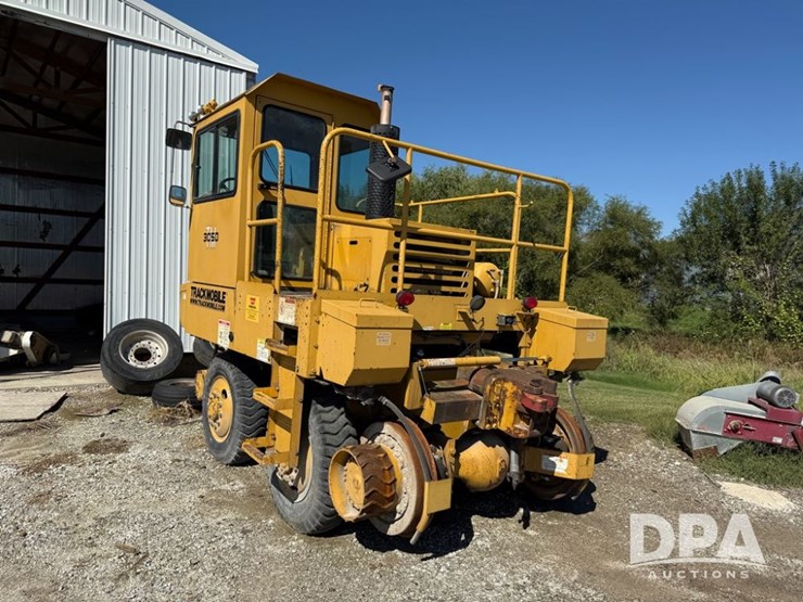trackmobile-tm3050-railcar-mover-(np6170)-image-8