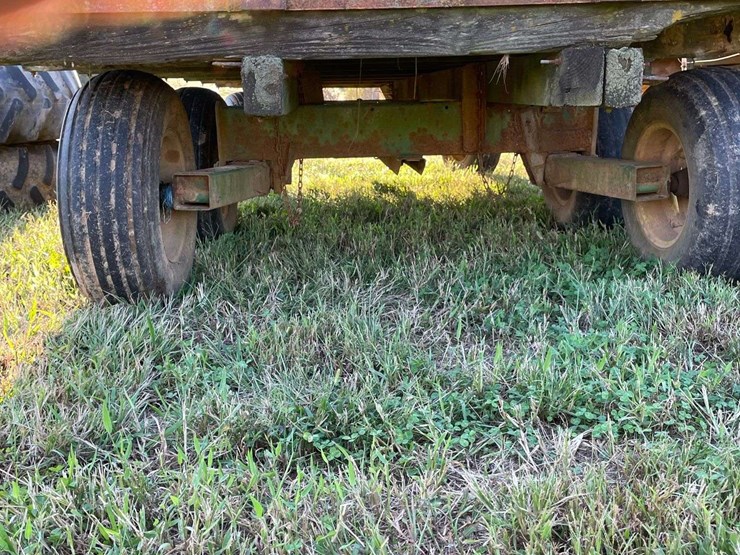 18ft-john-deere-tandem-axle-wagon-image-12