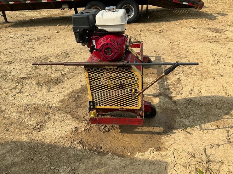 #142-•-2016-cedar-hill-welding-mat-drilling-machine-image-4