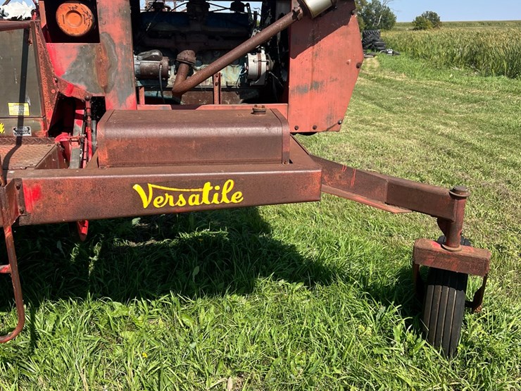 400-versatile-swather,-been-sitting,-not-running-image-32