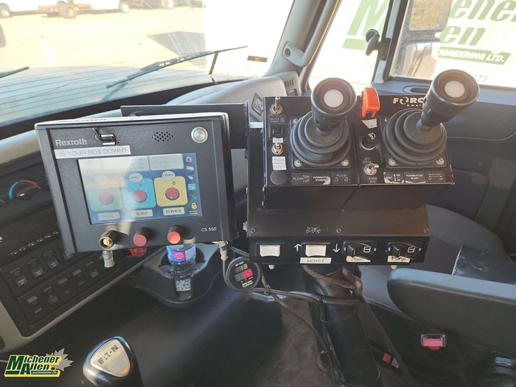 2015-international-workstar-7600-image-30