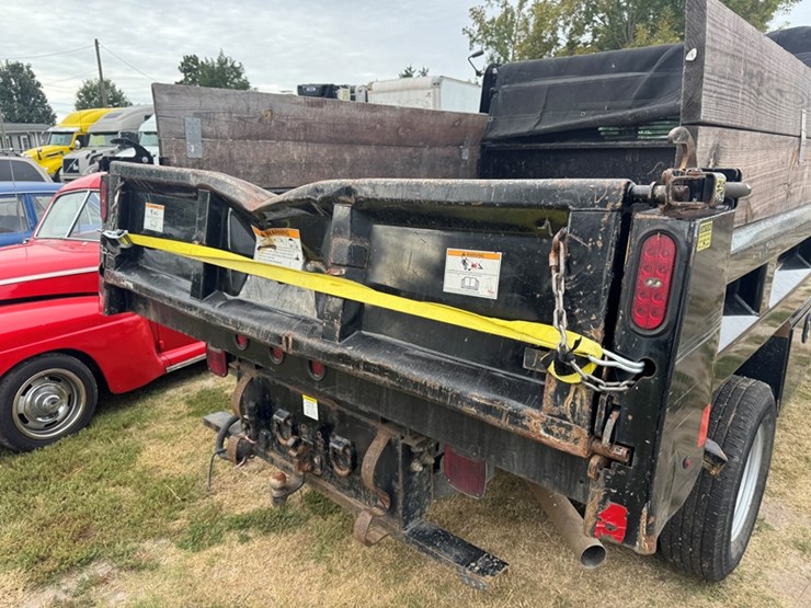 2018-chevrolet-silverado-1500-lt-image-5