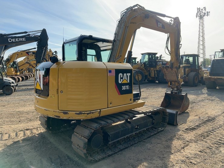2017-caterpillar-307e2-image-5