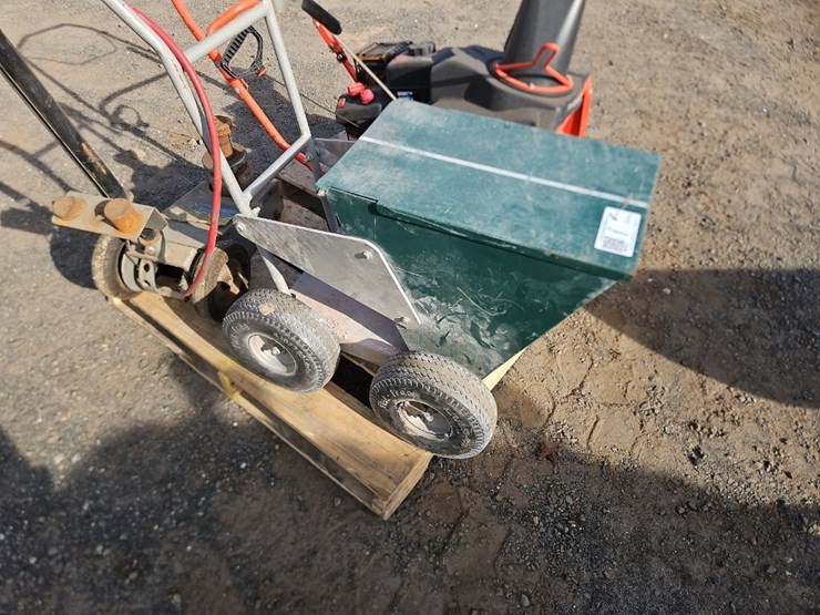 ariens-snow-thrower,-image-4