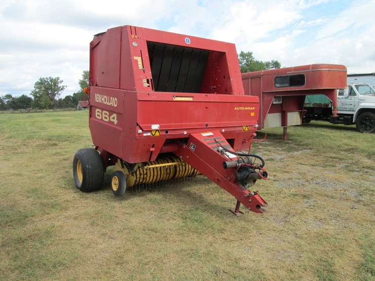 new-holland-664-image-2