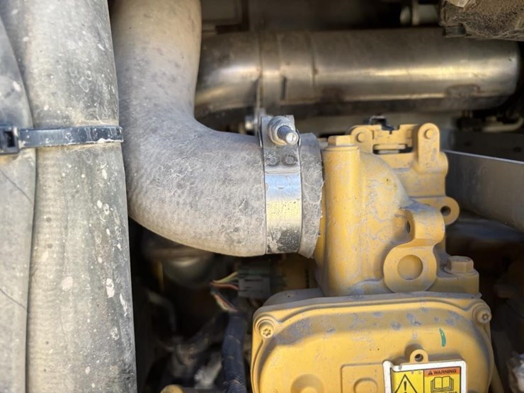 2016-caterpillar-299d2-xhp-image-38
