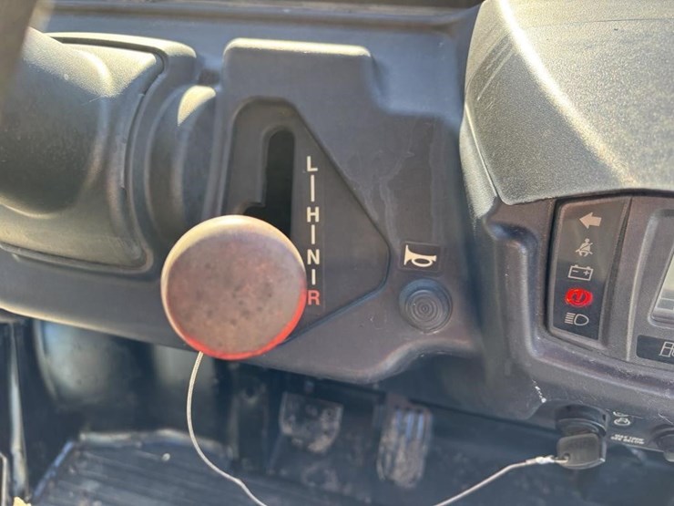 2018-kubota-rtvx1140-image-16