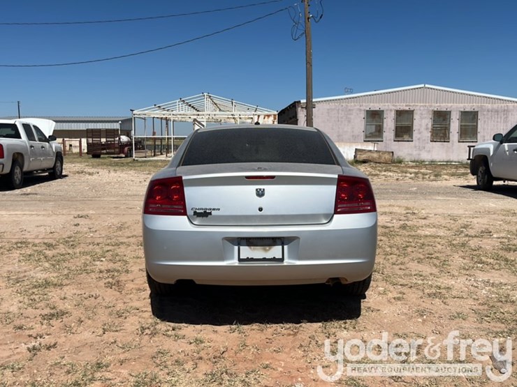 2008-dodge-charger-image-4