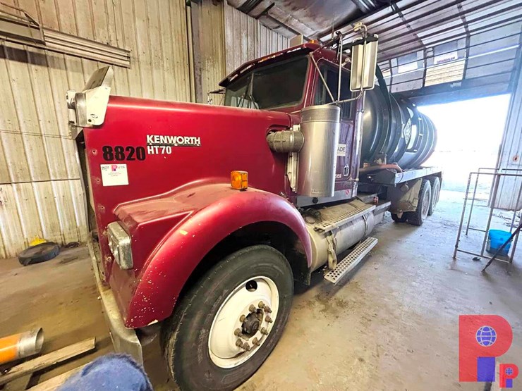 2000-kenworth-w900-image-2
