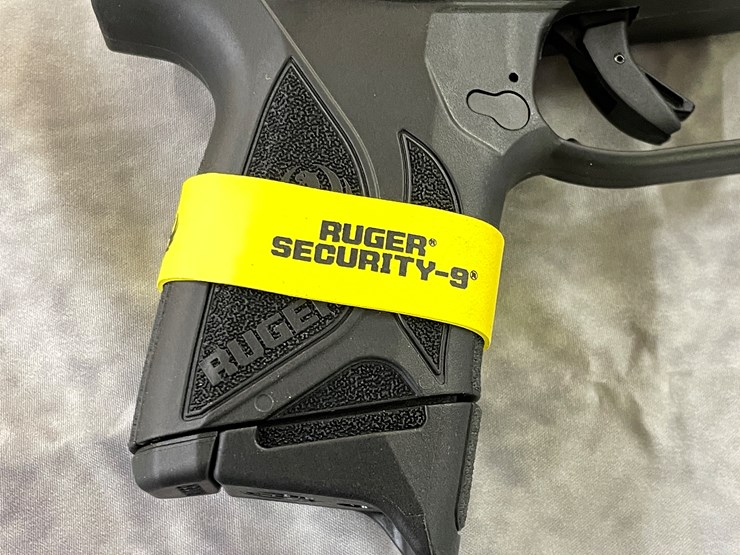 #4017-•-ruger-security-9-compact,-sn:-388-27245-image-11