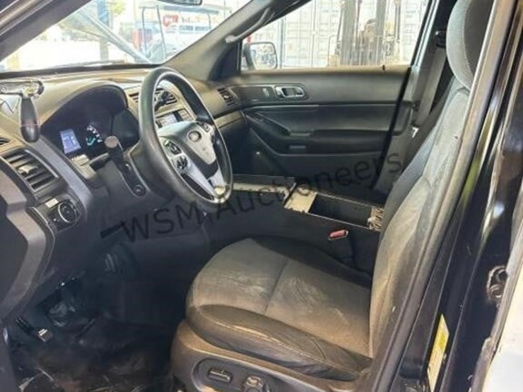 2014-ford-explorer-image-22