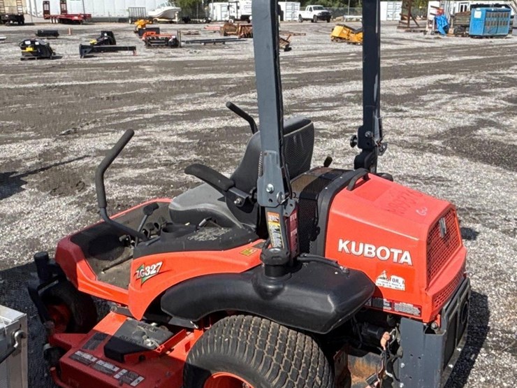 2011-kubota-zg327-image-3