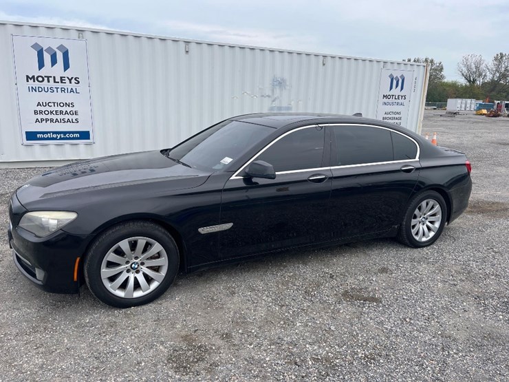 2011-bmw-7-series-750-li-sedan-image-1