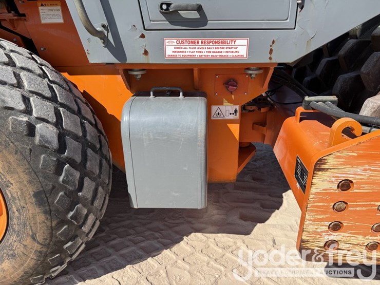 2018-xcmg-cv122pd-image-10