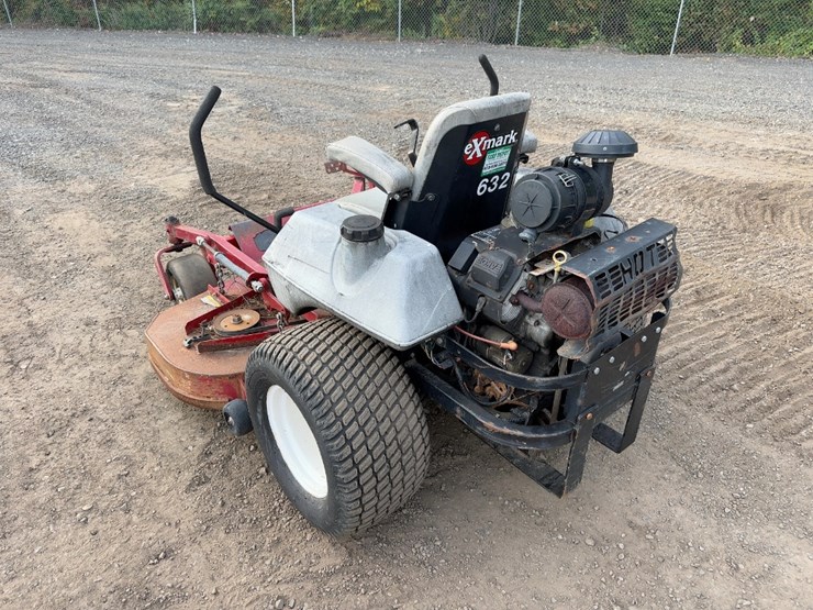 exmark-lazer-z-zero-turn-mower-image-3