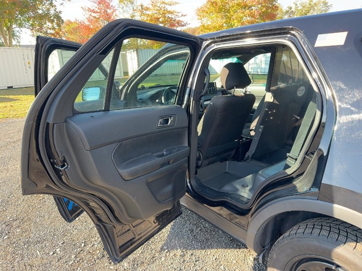 2017-ford-explorer-police-interceptor-image-14