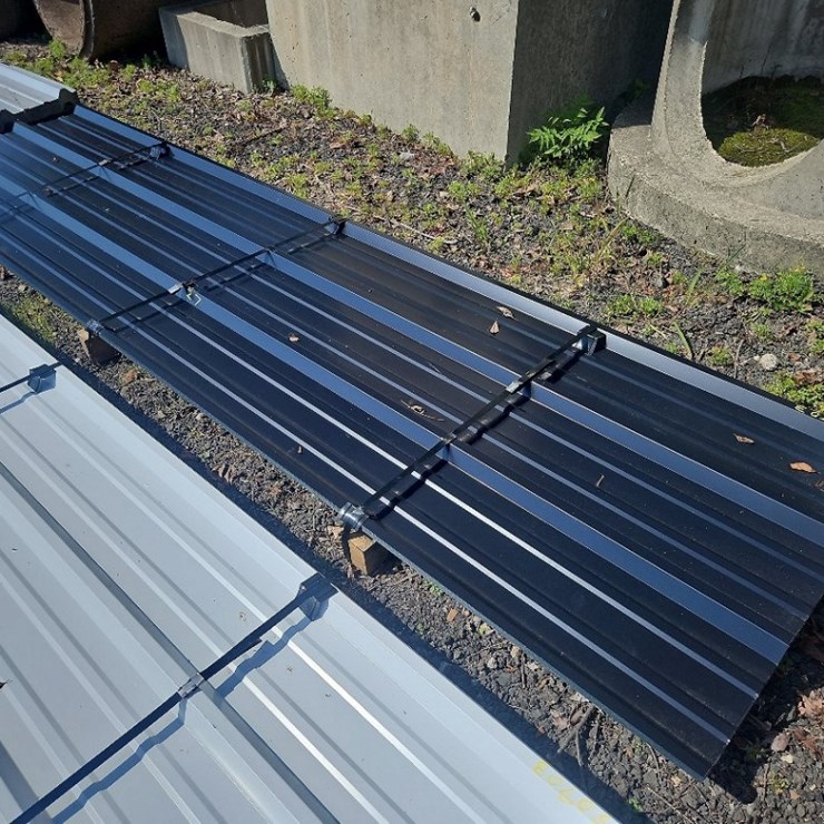 (27) 12' ROOF PANELS