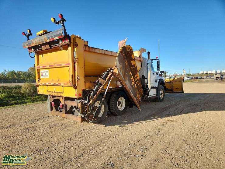 2015-international-workstar-7600-image-4