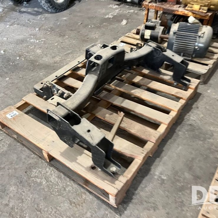 Rear Hitch (JN3180)