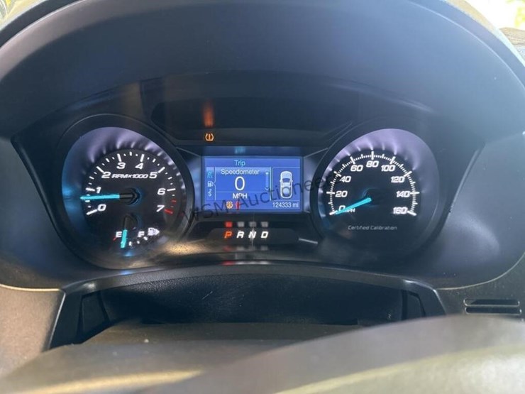 2014-ford-explorer-image-17